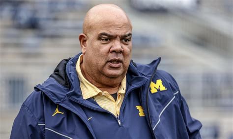 Report: Michigan football has new head coach lined up - Yahoo Sports