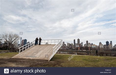 Socrates sculpture park, queens hi-res stock photography and images - Alamy