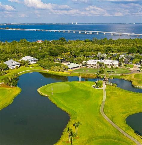 Dunes Golf Club on Sanibel Island | New England dot Golf