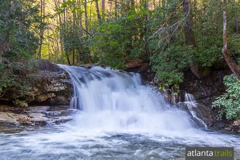 Georgia waterfall roadtrip: Atlanta to Lake Rabun & Lake Burton