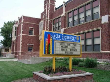 Josephine Locke Elementary School Reunions - Chicago, IL - Classmates