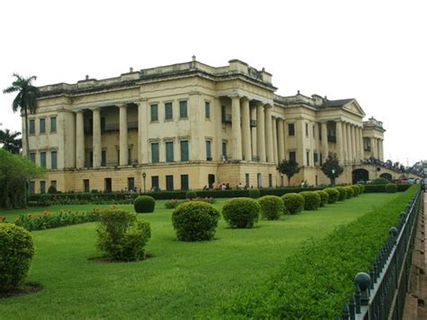 Visiting Hazarduari Palace - Review of Hazarduari Palace Museum ...