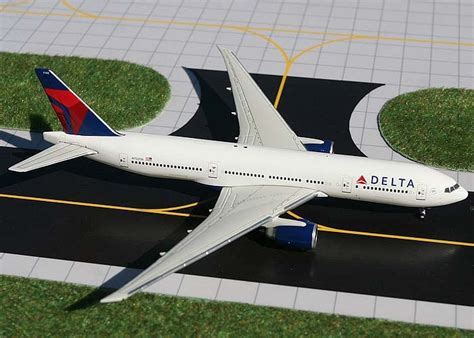 Gemini Jets Delta Boeing 777-200LR N702DN Scale 1/400 GJDAL777A - Wings900 Discussion Forums