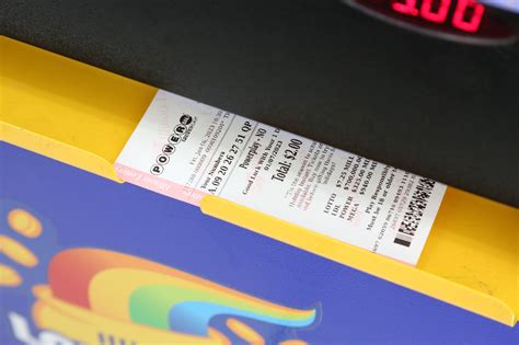 Lucky Illinois Lottery Player Wins $500,000 on Powerball at a Jewel on Chicago’s South Side