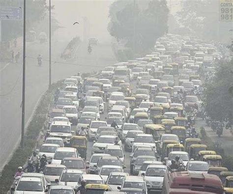 New Delhi to restrict vehicles as pollution spikes