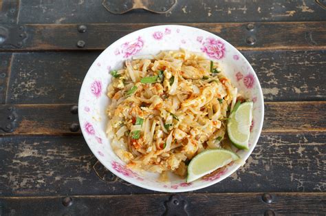 Best Pad Thai Recipe, Authentic Bangkok Street Vendor Style | Pad thai ...