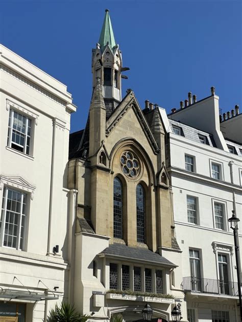 Belgravia Walking Tour | Look Up London