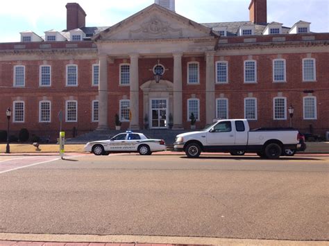 Bomb Threat Called In To Hardin County Courthouse, County Jail - WBBJ TV