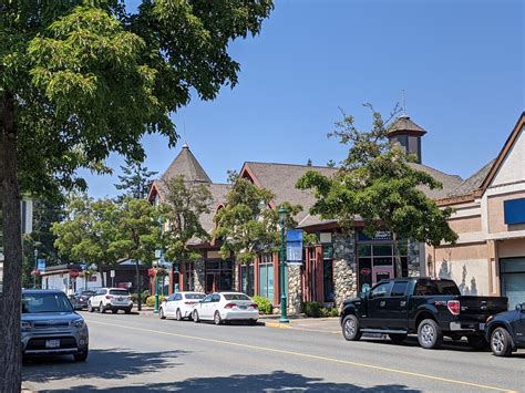 Sidewalking Qualicum Beach — Sidewalking Victoria