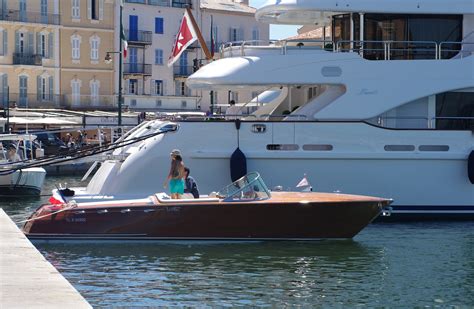 How to charter a yacht in St Tropez - Yacht Harbour