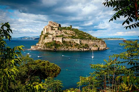 Fonds d'ecran Italie Île Château fort Mer Ischia Aragonese Castle Nature télécharger photo