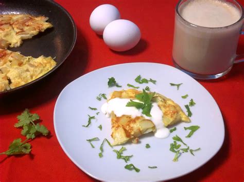 Tortilla Española {Food 'n Flix: Last Holiday} - La Cocina de Leslie