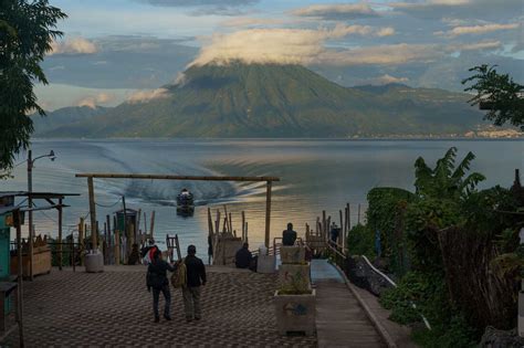 One of the most beautiful lakes in the world: Lake Atitlán in Guatemala ...