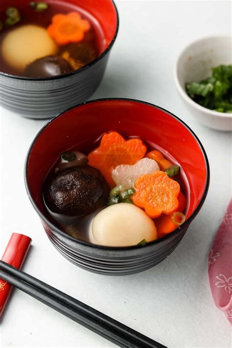 Ozoni お雑煮 (Japanese New Year Mochi Soup) - Okonomi Kitchen | Recipe ...