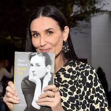 Two Divorce Takeaways from the Demi Moore Book - Divorced Girl Smiling