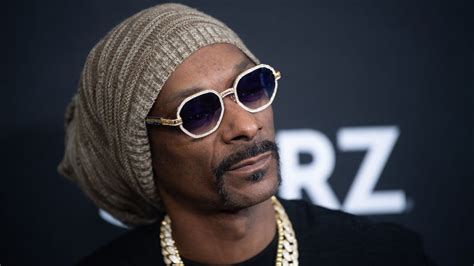 Snoop Dogg Reveals His Mom Died