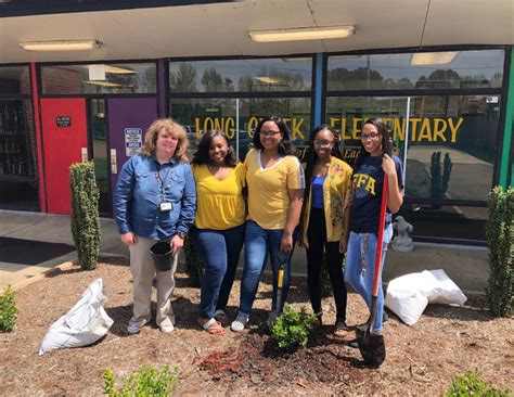 FFA students visit local elementary school for Earth Day - BreezyNews ...