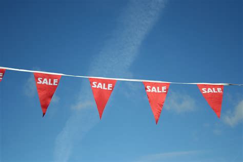 Sale Flags | Promotional Sale Bunting Flags & Flagpoles Online | UK