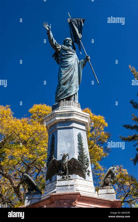 Father miguel hidalgo statue hi-res stock photography and images - Alamy