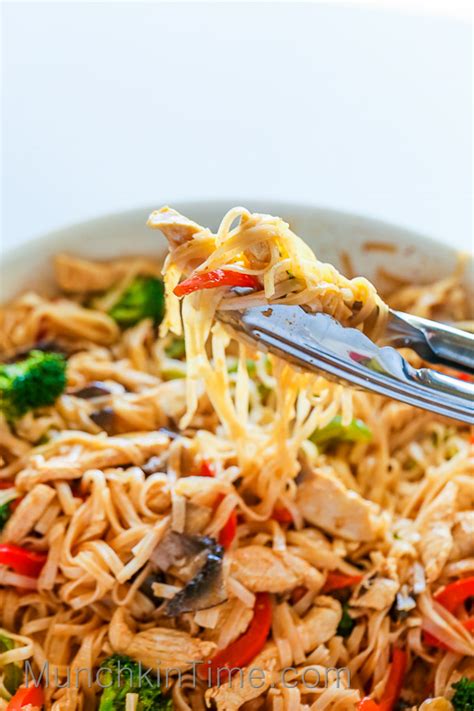 30-Minute Rice Noodle Chicken Stir Fry Recipe - Munchkin Time