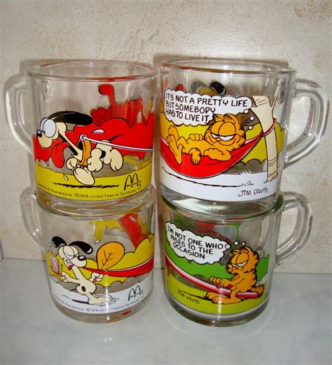 Vintage Garfield Glass Mugs Coffee Cups McDonald's 1978