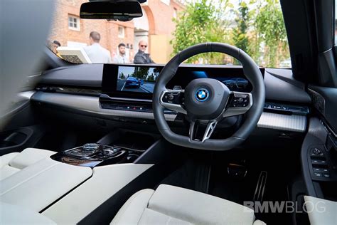 √BMW i5 eDrive40 Shows White Interior At Goodwood FoS - BMW Nerds