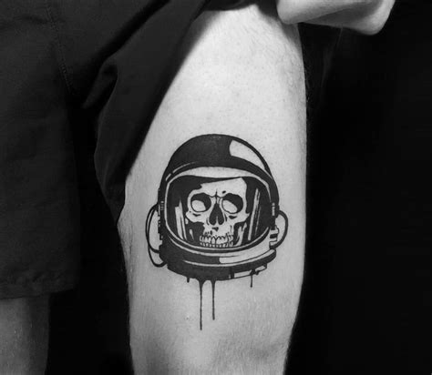 Astronaut tattoo by Roy Tsour | Photo 31677