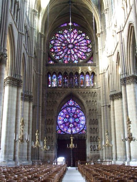 Notre-Dame de Reims Cathedral, The Interior. Reims, France - Travel To ...