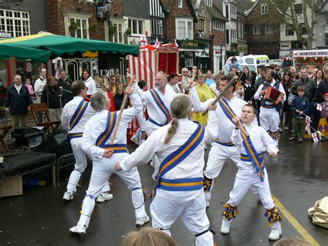 More Morris Dancing (with sticks) | Leap, leap, twirl and CR… | Flickr