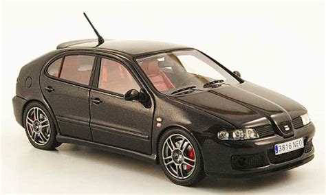 Diecast model cars Seat Leon 1/43 Seat grey 2012 - Alldiecast.us