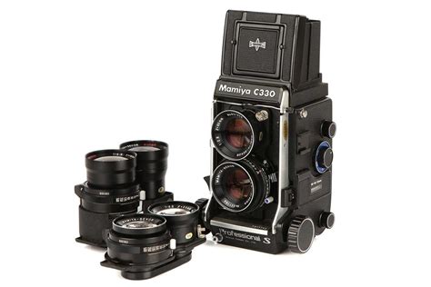 Lot 1274 - A Mamiya C330 Professional TLR Camera,