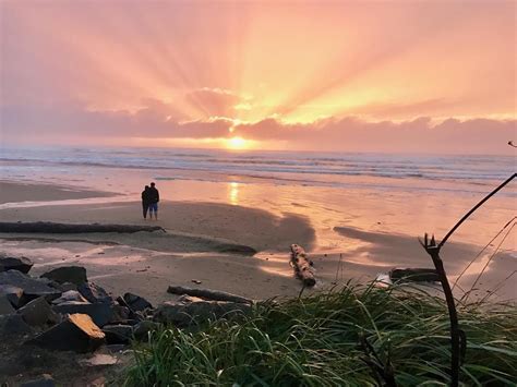 Lincoln City Oregon coast beach sunset [OC] [1187 x 890] | Lincoln city ...