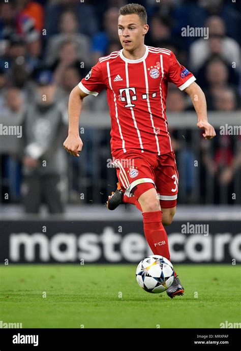 Joshua Kimmich, on the Ball, FC Bayern Munich, Allianz Arena, Munich ...