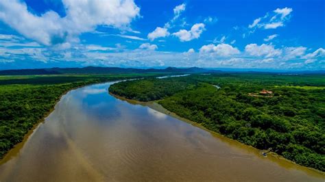 Costa Rica shuttle - Guanacaste Viajes