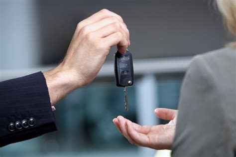 I’m a car expert - my five tips for buying a car, and why your location ...