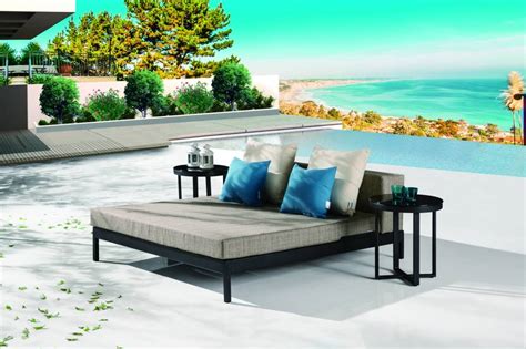 Barite Modern Outdoor Chaise Lounge Daybed/Beach Bed with two side tables