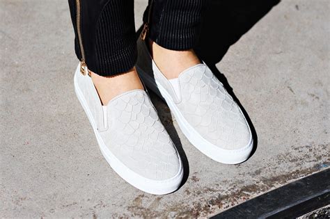 Axel Arigato Launches Women’s Sneakers | Vogue