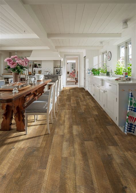 Duchess Hickory Waterproof Floors | Hallmark Floors