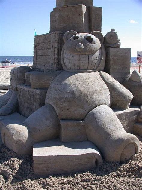 Toy Sand Sculpture - Neptune Festival 2004 | Sand sculptures, Beach sand art, Sand art