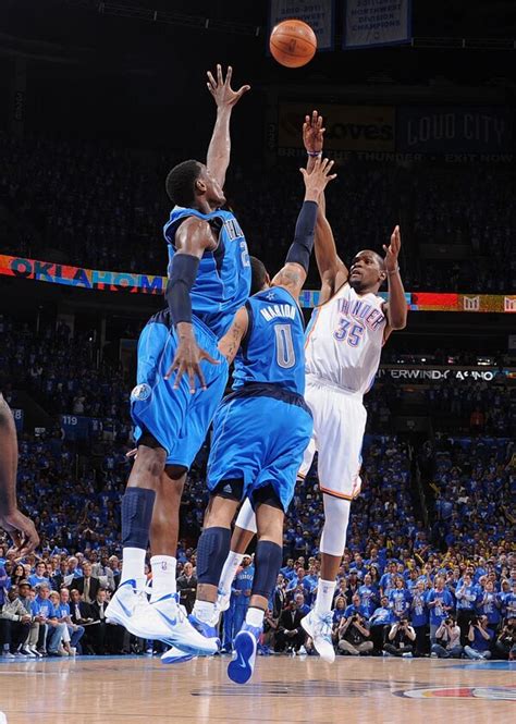 Thunder vs. Mavericks - Game One, 4/28/12 Photo Gallery | NBA.com