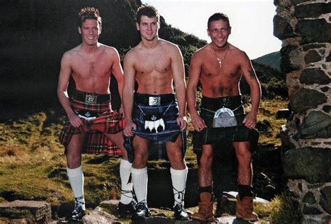 1....2....3.... LIFT! | Under the kilt, Men in kilts, Kilt