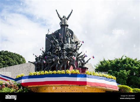 EDSA people power monument Stock Photo - Alamy