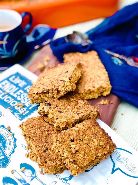 Healthier flapjacks with honey and dry pomegranate seeds