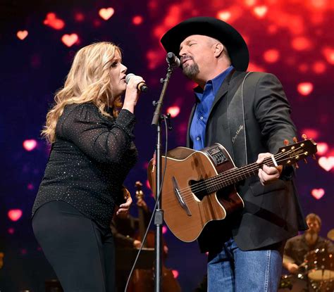 Garth Brooks And Trisha Yearwood Gave Each Other The Same Anniversary Gift