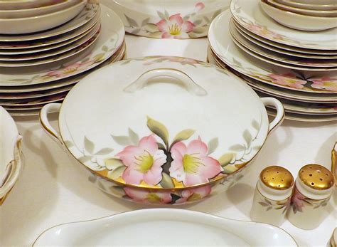 Antique 20s Noritake Azalea Fine China Dinnerware Set for 8 or 10 Total ...