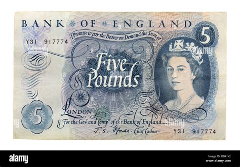 Old English Five Pound note Stock Photo - Alamy