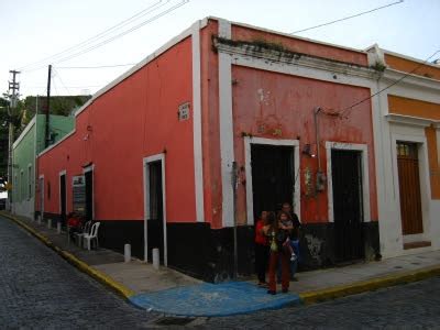 WALK THE EARTH: PUERTO RICO ARCHITECTURE