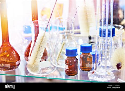 Flasks in the chemical laboratory Stock Photo - Alamy