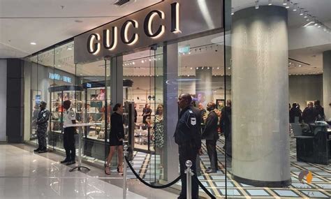 Explore the Luxury Fashion Scene in South Africa: Discover the Number of Gucci Stores - August 2024