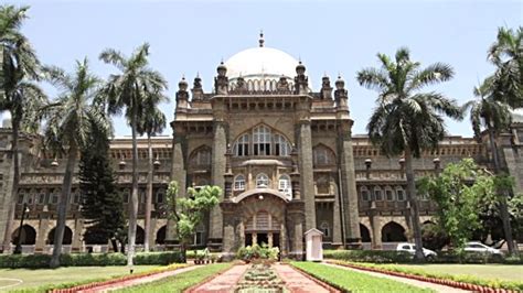 media.gettyimages.com videos exterior-shot-of-the-chhatrapati-shivaji-maharaj-vastu-sangrahalaya ...